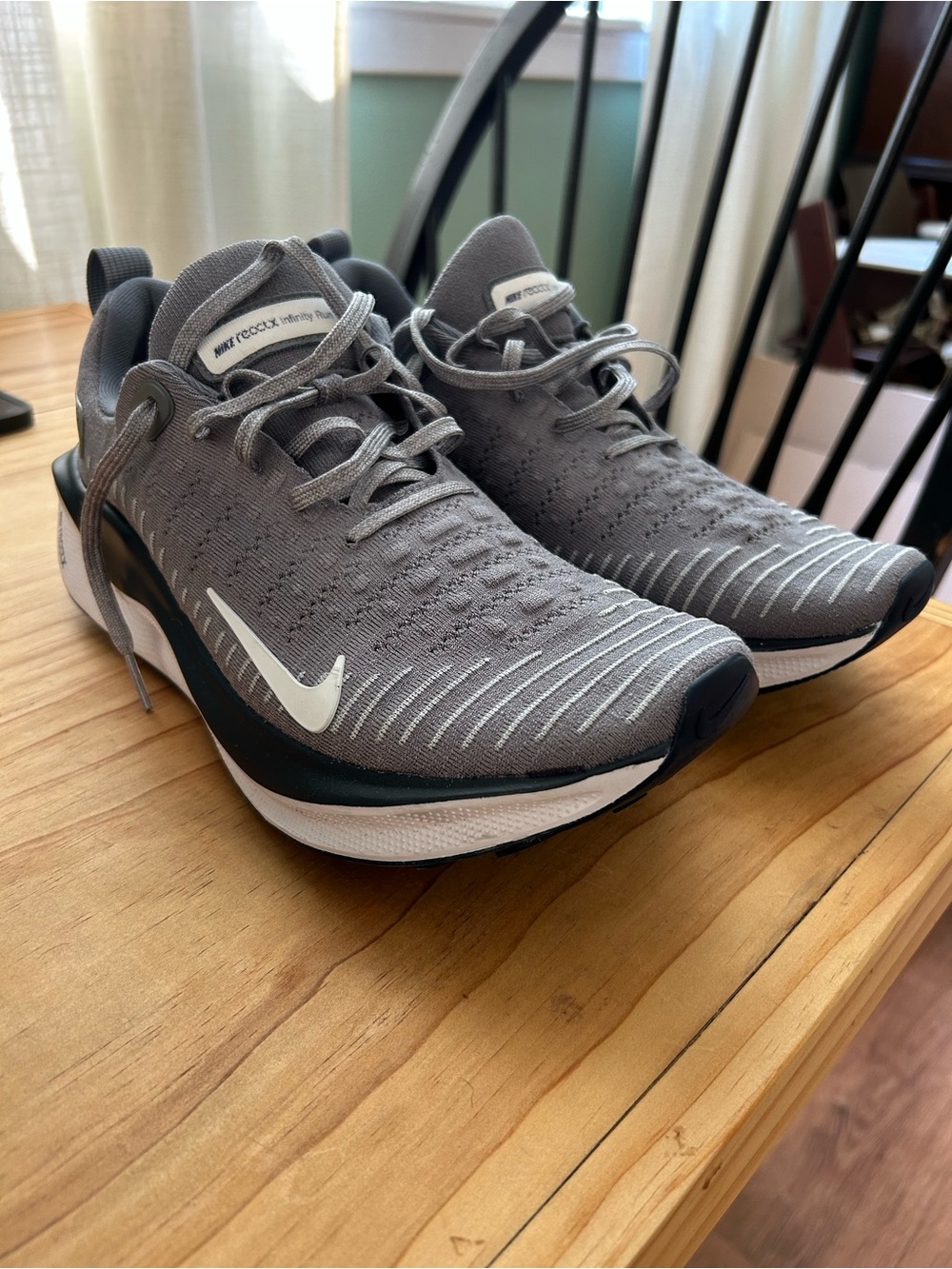 Nike Grey Infinity 4N Running Shoes - Size 10